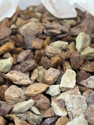 Златолит персиковый декоративная каменная крошка купить в Санкт-Петербурге