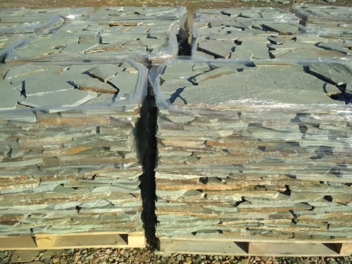 Плитняк златолит зелёный для цоколя, отмостки купить в Санкт-Петербурге