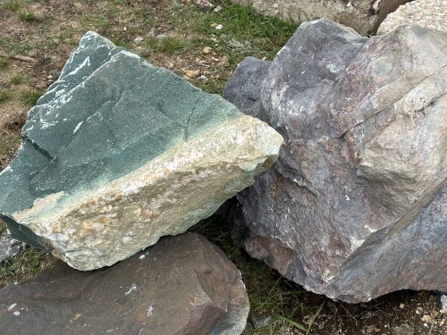 Камни для ландшафтного дизайна зелёные 10-60 килограмм купить в Санкт-Петербурге