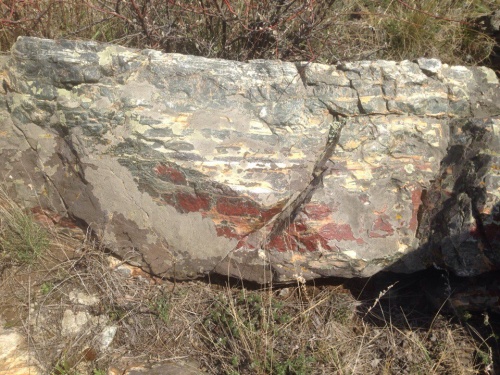 Гигантские зелёные валуны для ландшафтного дизайна весом более 5 тонн купить в Санкт-Петербурге