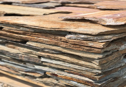 Плитняк кора дерева для цоколя, отмостки купить в Санкт-Петербурге