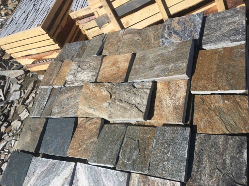 Плитка пилёная златолит Уральский для цоколя, отмостки купить в Санкт-Петербурге