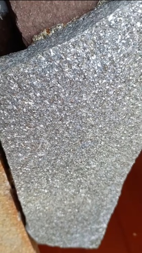 Плитняк златолит серебристый для цоколя, отмостки купить в Санкт-Петербурге