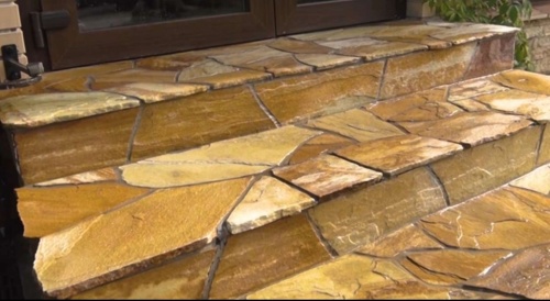 Плитняк златолит жёлтый золотистый для отмостки купить в Санкт-Петербурге