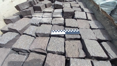 Лемезит колотая брусчатка 10 * 10 см. для парковки купить в Санкт-Петербурге
