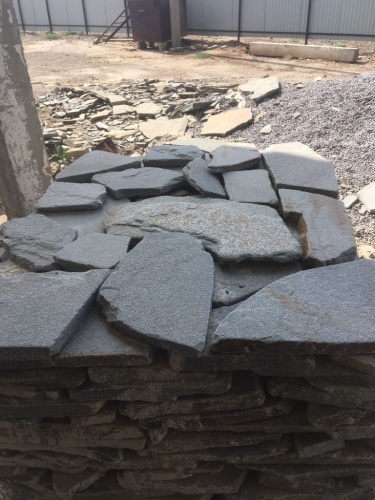 Златолит серебристый галтованный для лестниц купить в Санкт-Петербурге