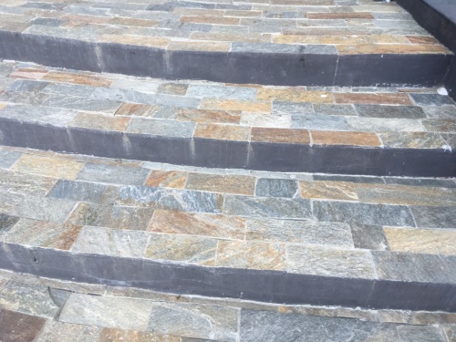 плитка для ступеней лестницы
